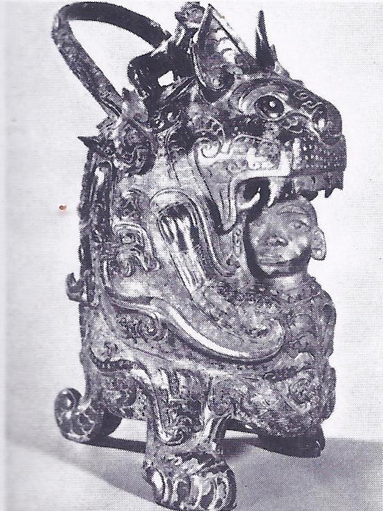 Chinese ritual bronze vessel; Shang dynasty